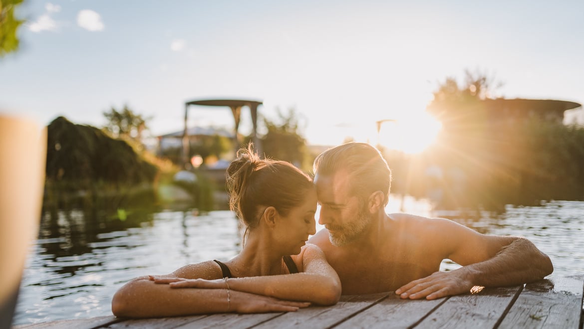 giorni di sole. Dal mattino presto alla sera.