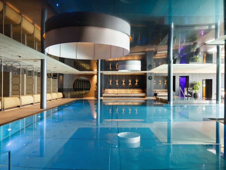 Indoor-Outdoorpool