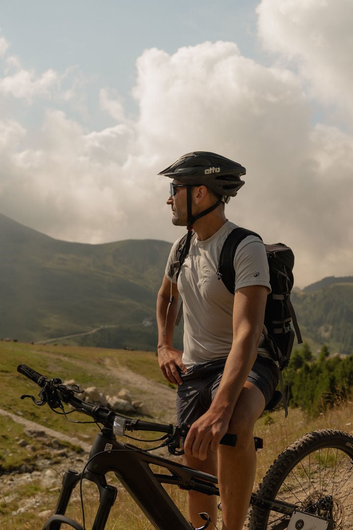 Luxury cycling holidays in the Alps